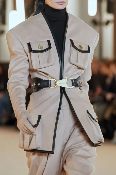Look 20